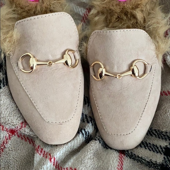 🛑 NO restock🛑Nude/Tan Fur Loafer Flat Mule Slides Size 7 LAST PR‼️ - Picture 5 of 9
